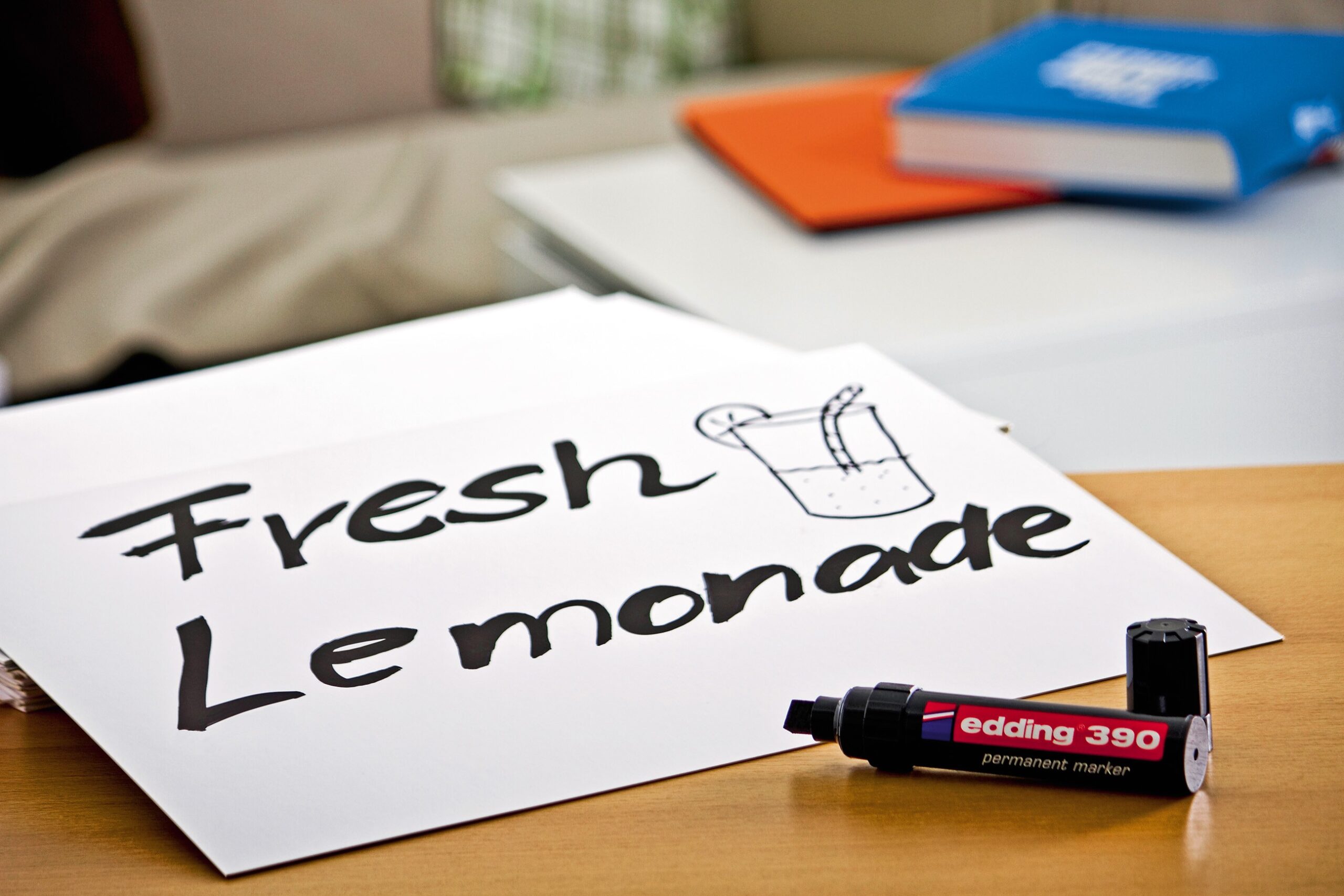 Marker permanent 390 4-12mm, deblji, kosi vrh crvena Edding - Image 4