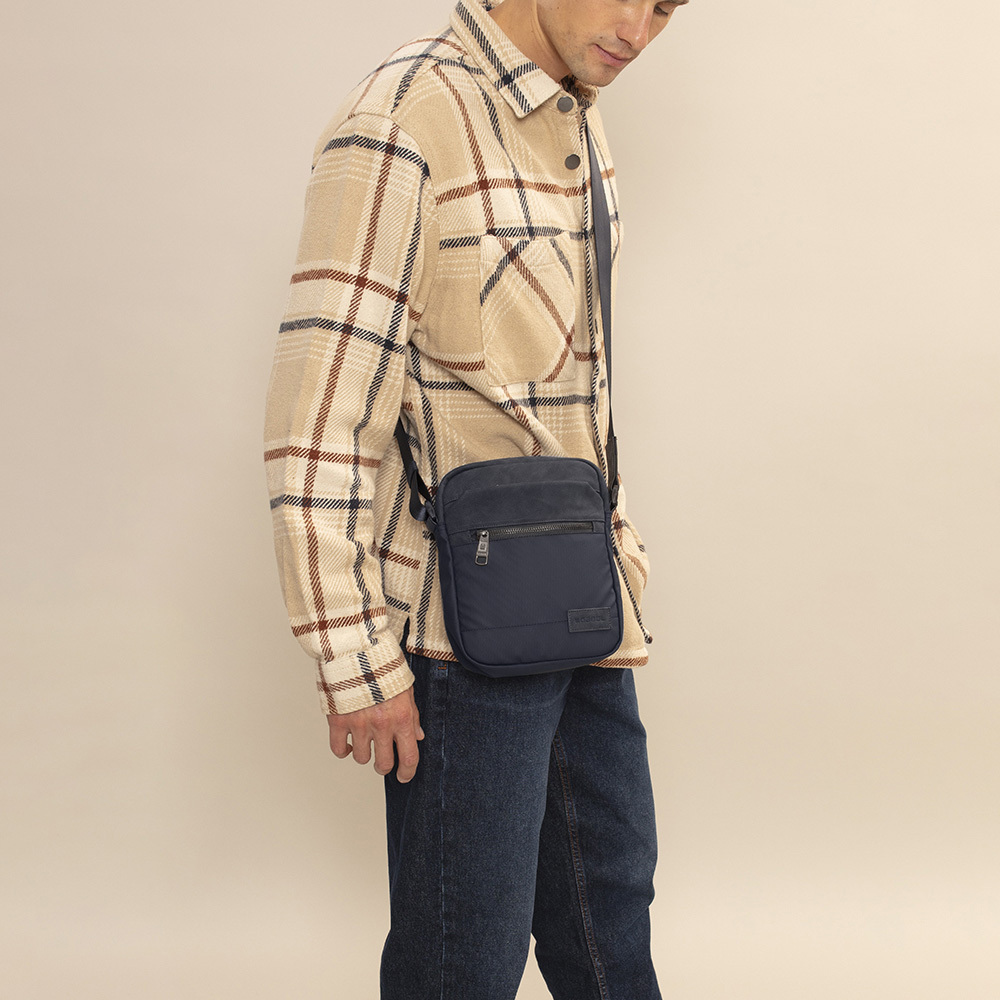 Torba na rame muška 18x22x6 cm Clark tamno plava Gabol - Image 6