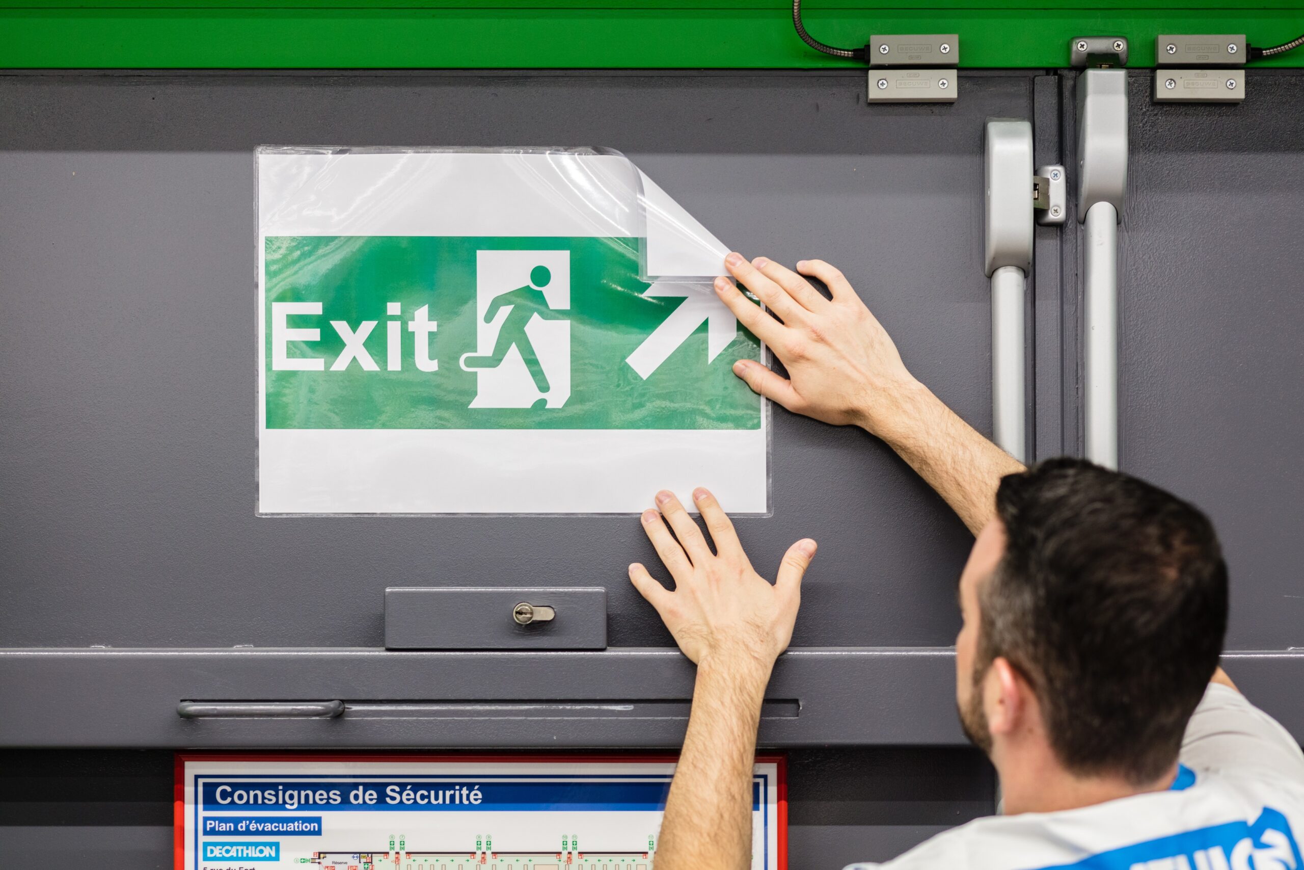 Samolepljivi džep za papir sa zatvaranjem na uglu A3, pak. 1/2 Tarifold - Image 2